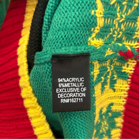 Blizzard Bay Men's Elf Christmas Sweater NWOT Large - Picture 5 of 5